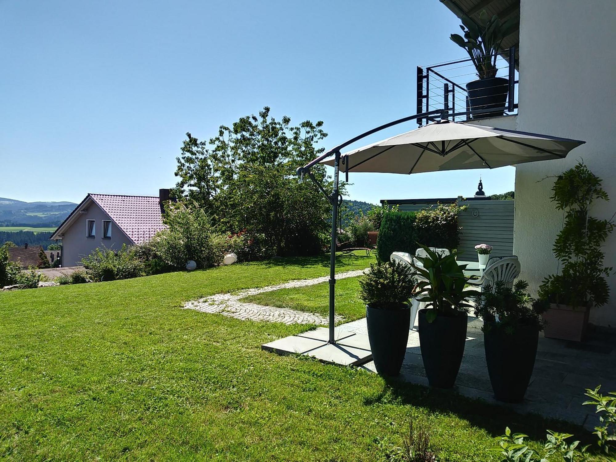 Ferienwohnungen Alpenblick Mit Garten -Panoramasauna- Kirchdorf im Wald Екстериор снимка